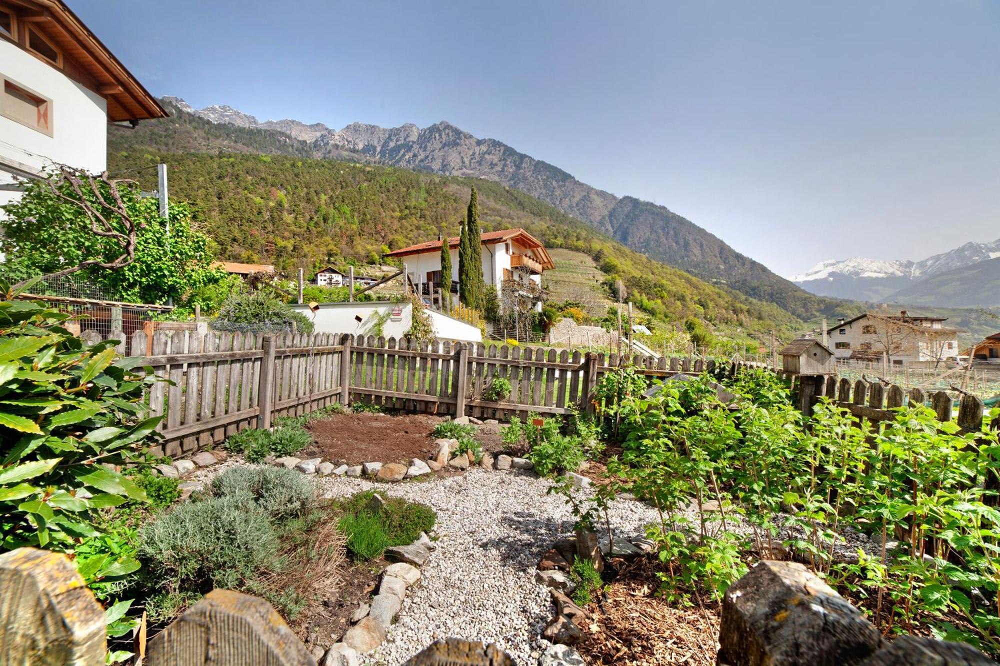 Froehlichhof Wohnung Apfelbluete Lagundo Exterior photo